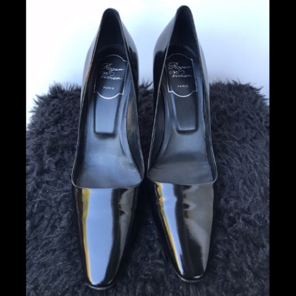ROGER VIVIER pumps